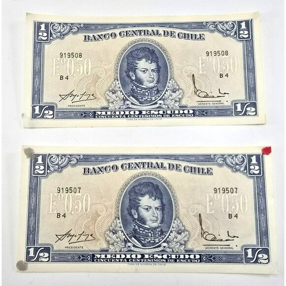 Vintage Chilean Banco Central De Chile 1/2 Escudo Banknotes Sequential Set LI642 - Picture 1 of 10